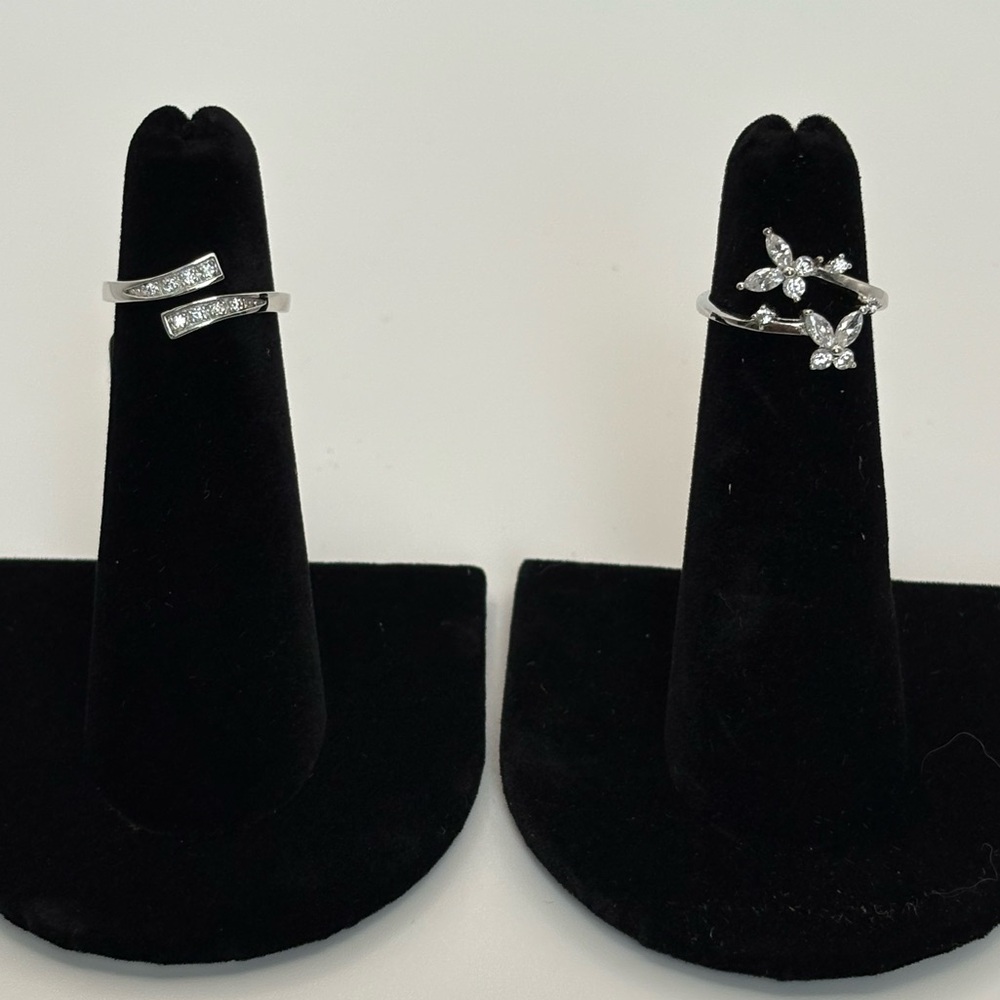 Elegant Silver & Crystal Women's Toe Ring Set